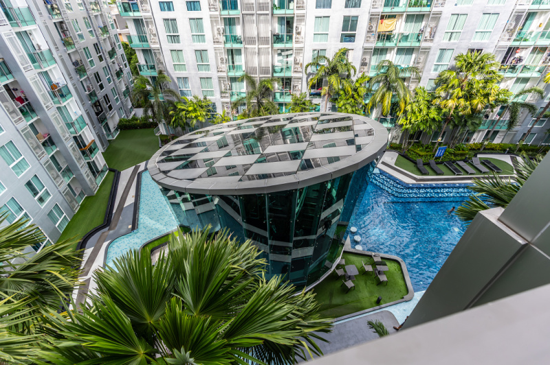 1 Bedroom Condo - ฿ 15.000 p/m