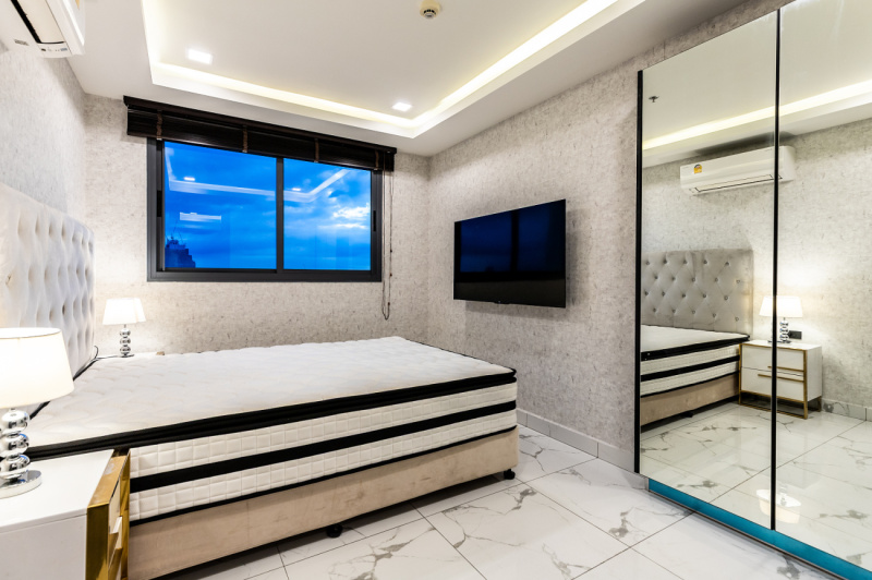 2 Bedroom Condo - ฿ 55.000 p/m