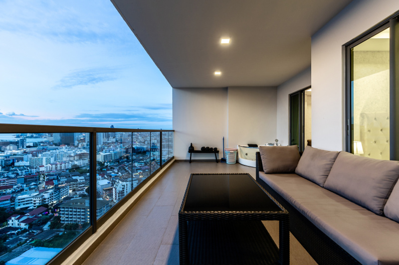 2 Bedroom Condo - ฿ 55.000 p/m
