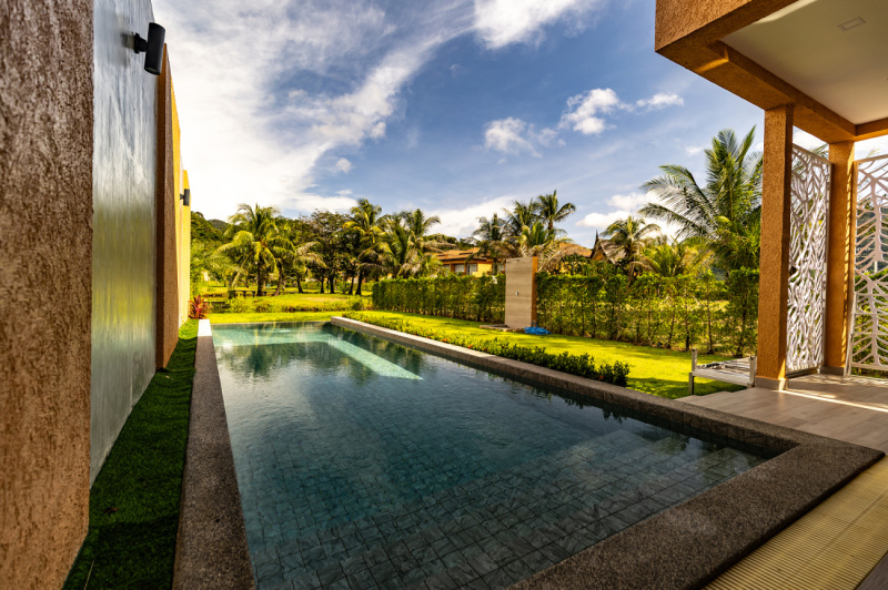 Luxury 4-Bedroom Pool Villa - ฿ 10.200.000