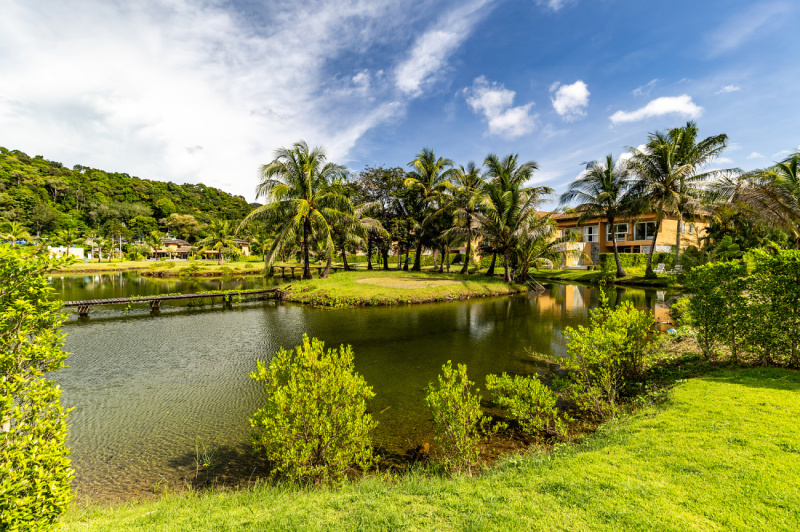 Luxury 4-Bedroom Pool Villa - ฿ 10.200.000