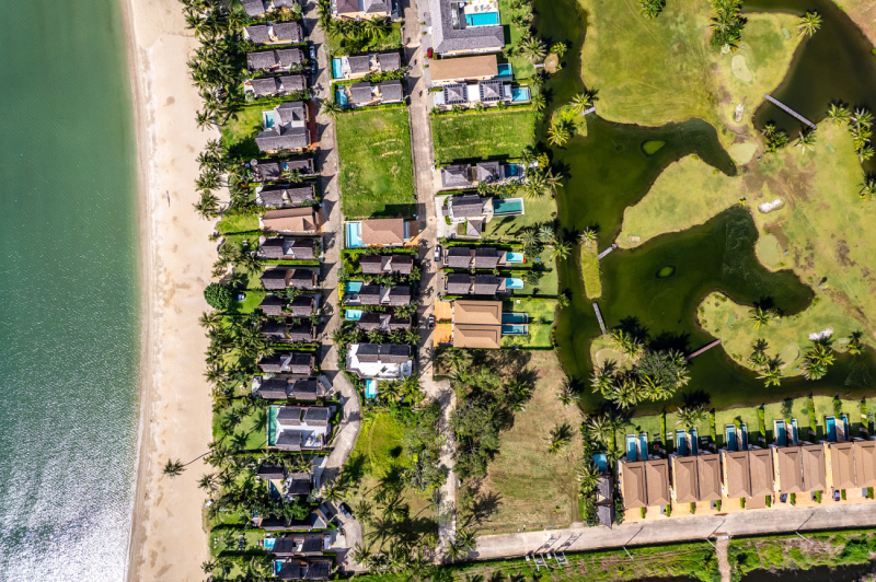 Luxury 4-Bedroom Pool Villa - ฿ 10.200.000