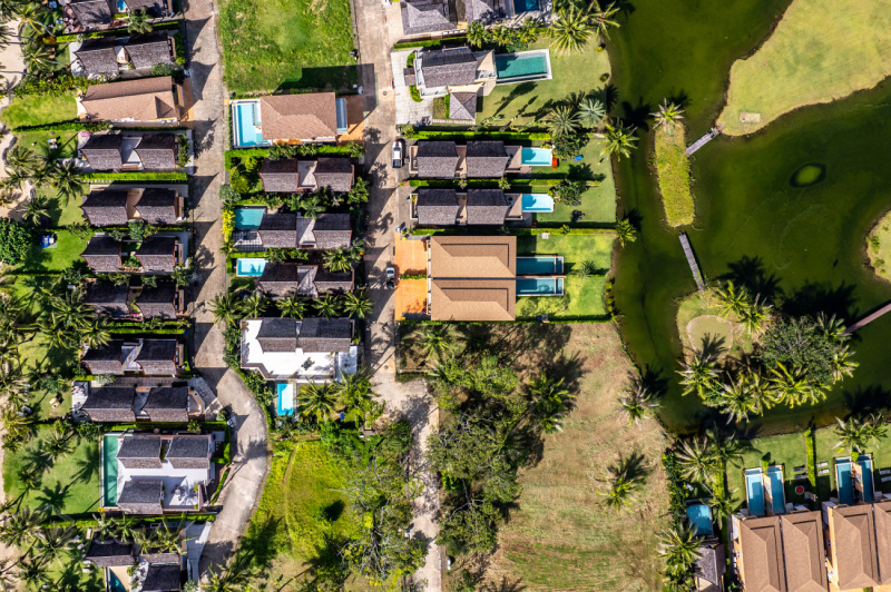 Luxury 4-Bedroom Pool Villa - ฿ 10.200.000