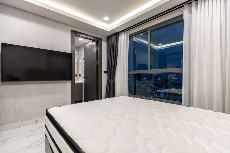 2 Bedroom Condo - ฿ 9,900,000