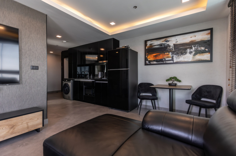 Luxury 1 Bedroom Condo - ฿ 35,000 per month 