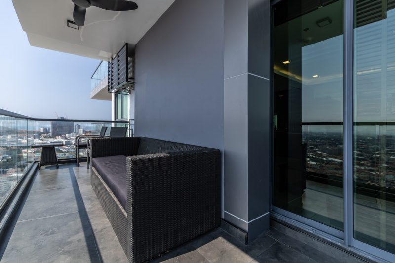 Luxury 1 Bedroom Condo - ฿ 35,000 per month 