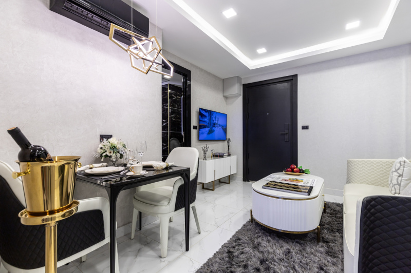 1 Bedroom Condo - ฿ 5,260,000