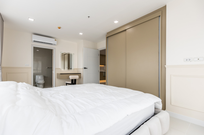 1 Bedroom Condo - ฿ 3,800,000