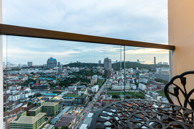 2 Bedroom Condo - ฿ 6,950,000 