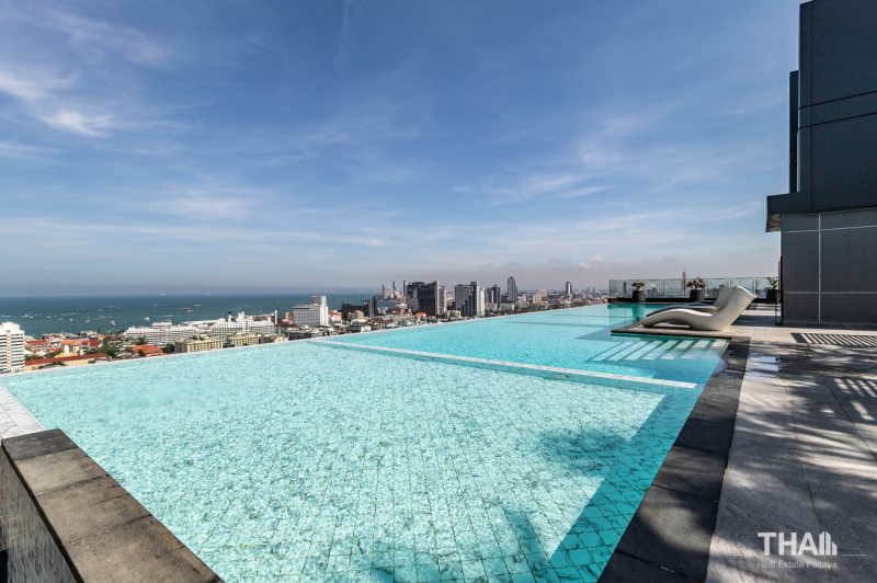 Luxury 1 Bedroom Condo - ฿ 8,900,000