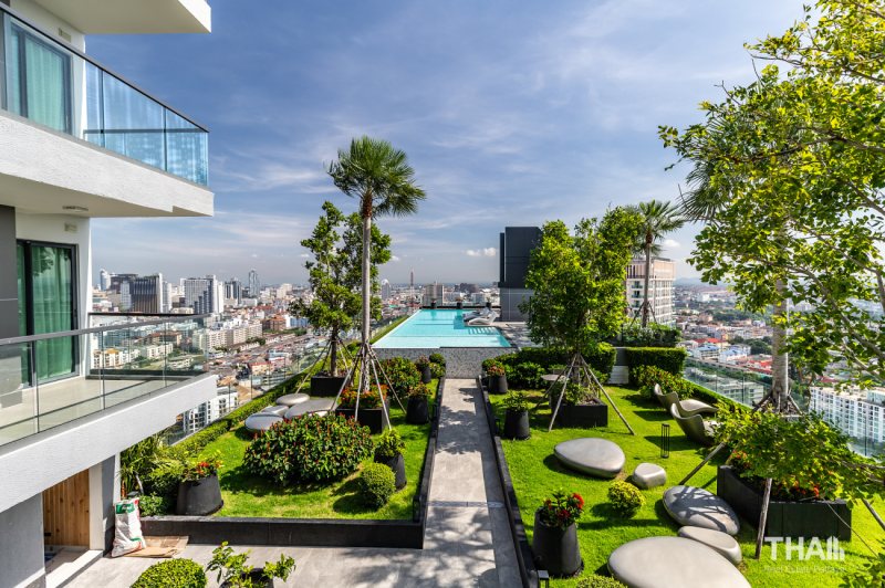 Luxury 1 Bedroom Condo - ฿ 8,900,000